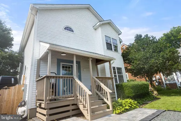 37424 1st St, REHOBOTH BEACH, DE 19971