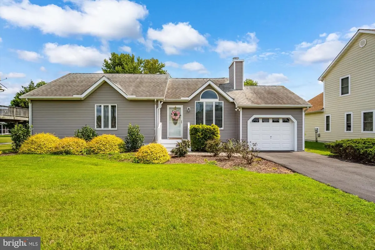 722 Hickman Dr, Ocean View, DE 19970 - #1