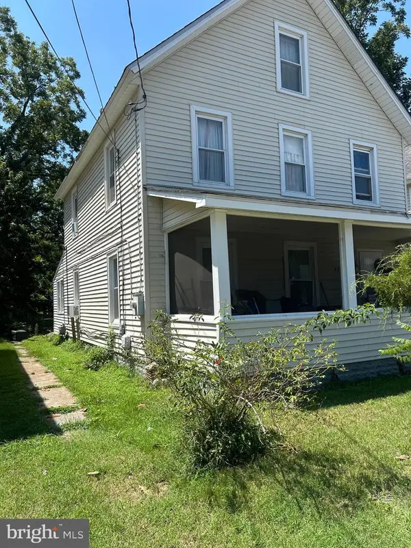 228 W 8th St, LAUREL, DE 19956