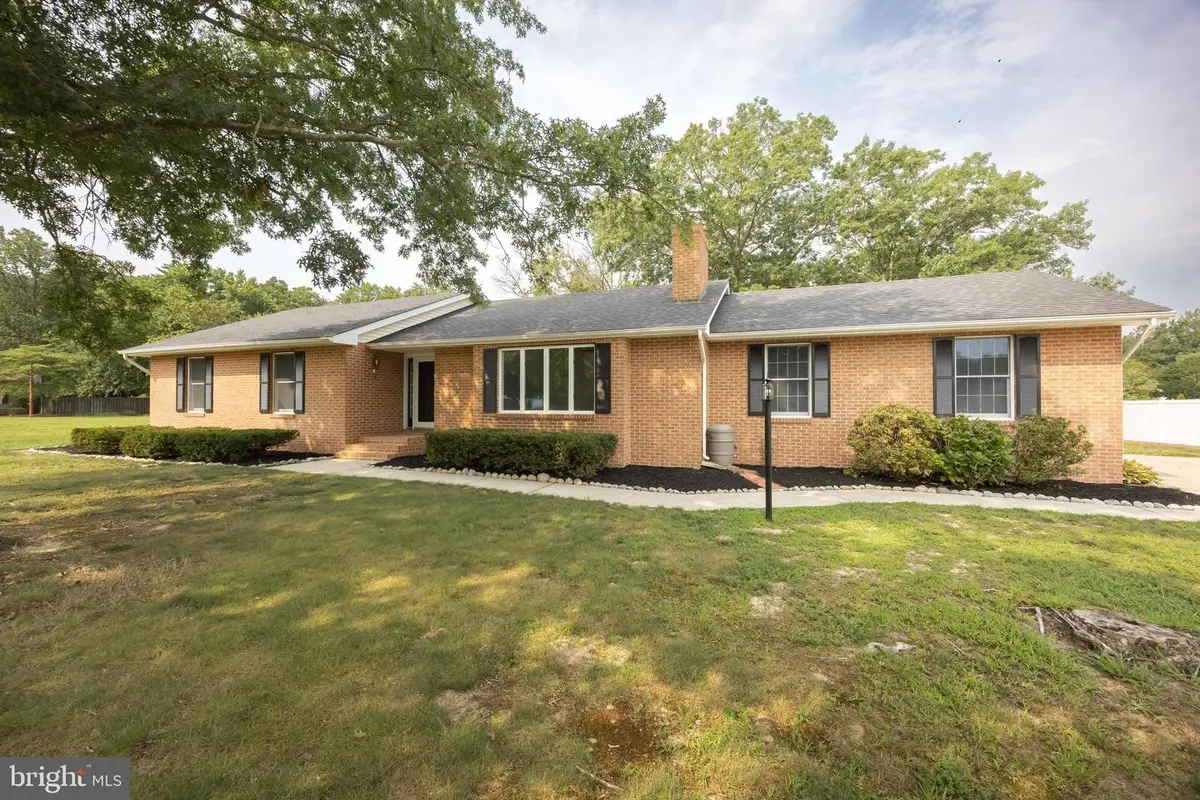 25402 Butler Mill Dr, Seaford, DE 19973 - #1