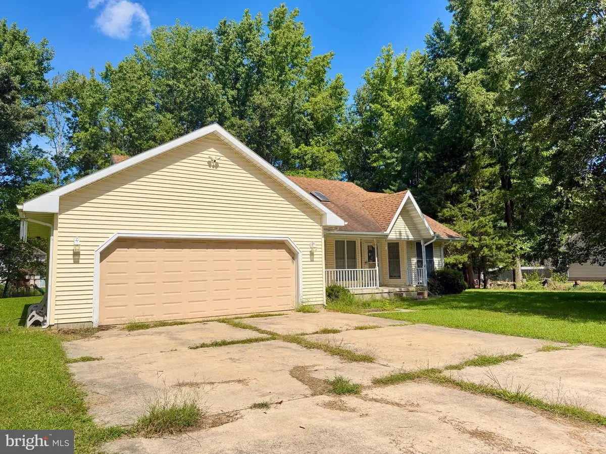 31 W Saratoga Rd, Milford, DE 19963 - #1