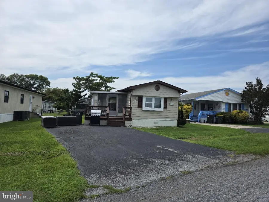 21746 E St, Rehoboth Beach, DE 19971 - #2
