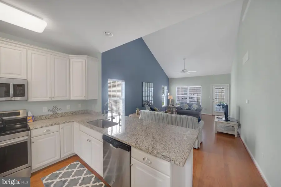 34386 Bronze, Rehoboth Beach, DE 19971 - #2