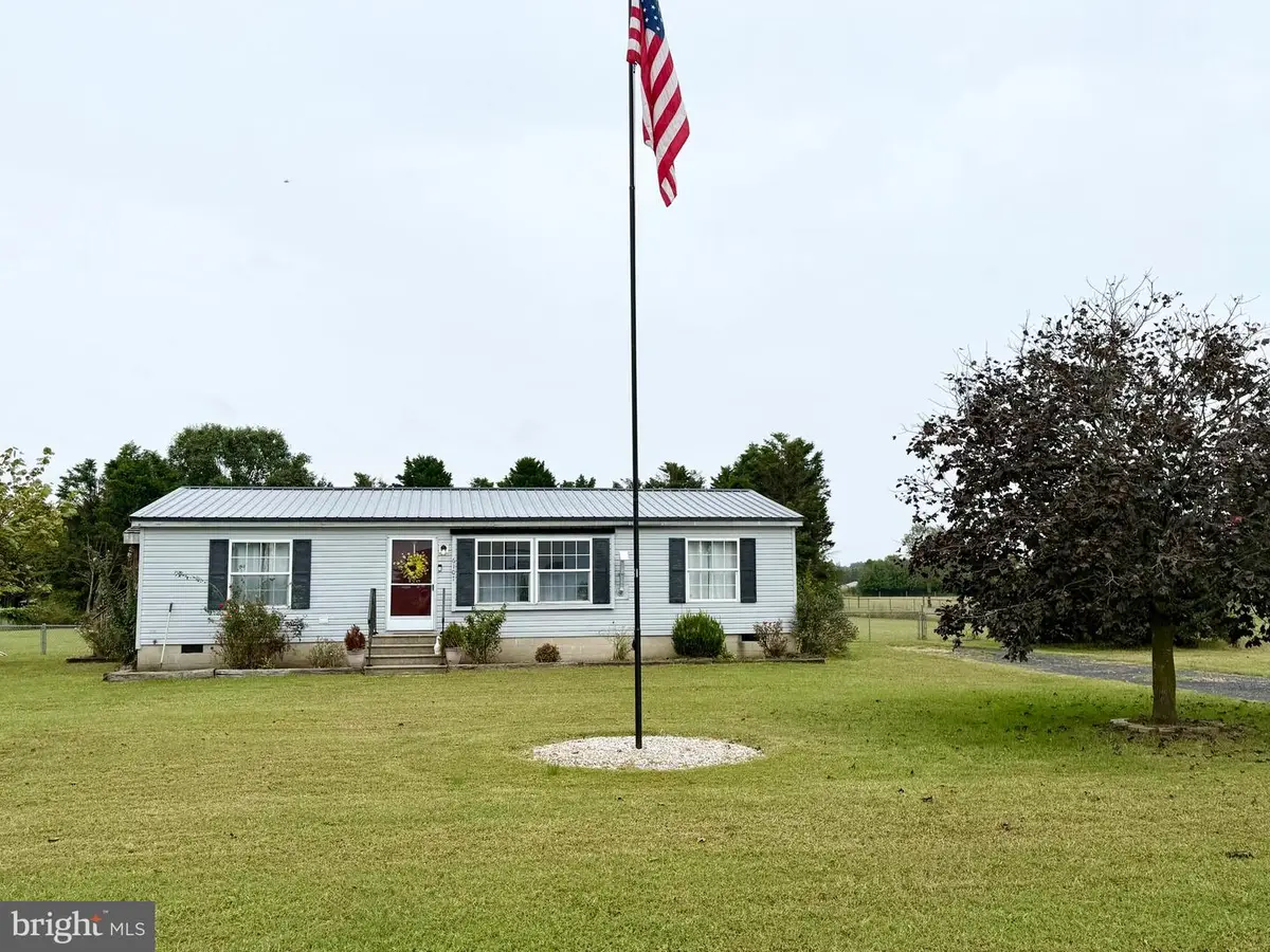 6107 Watson Rd, Laurel, DE 19956 - #1