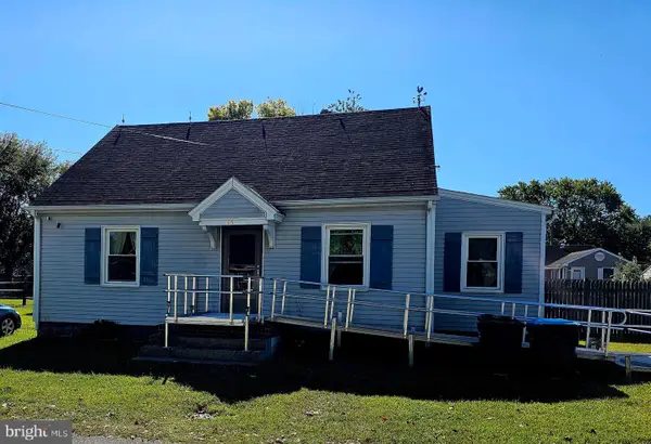 105 E 3rd St, SEAFORD, DE 19973