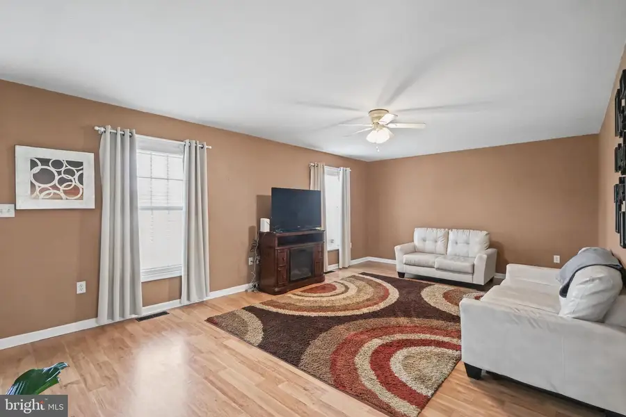 318 Clearbrooke Blvd, Seaford, DE 19973 - #2