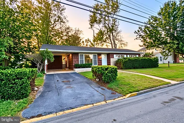 210 N Market St, SEAFORD, DE 19973