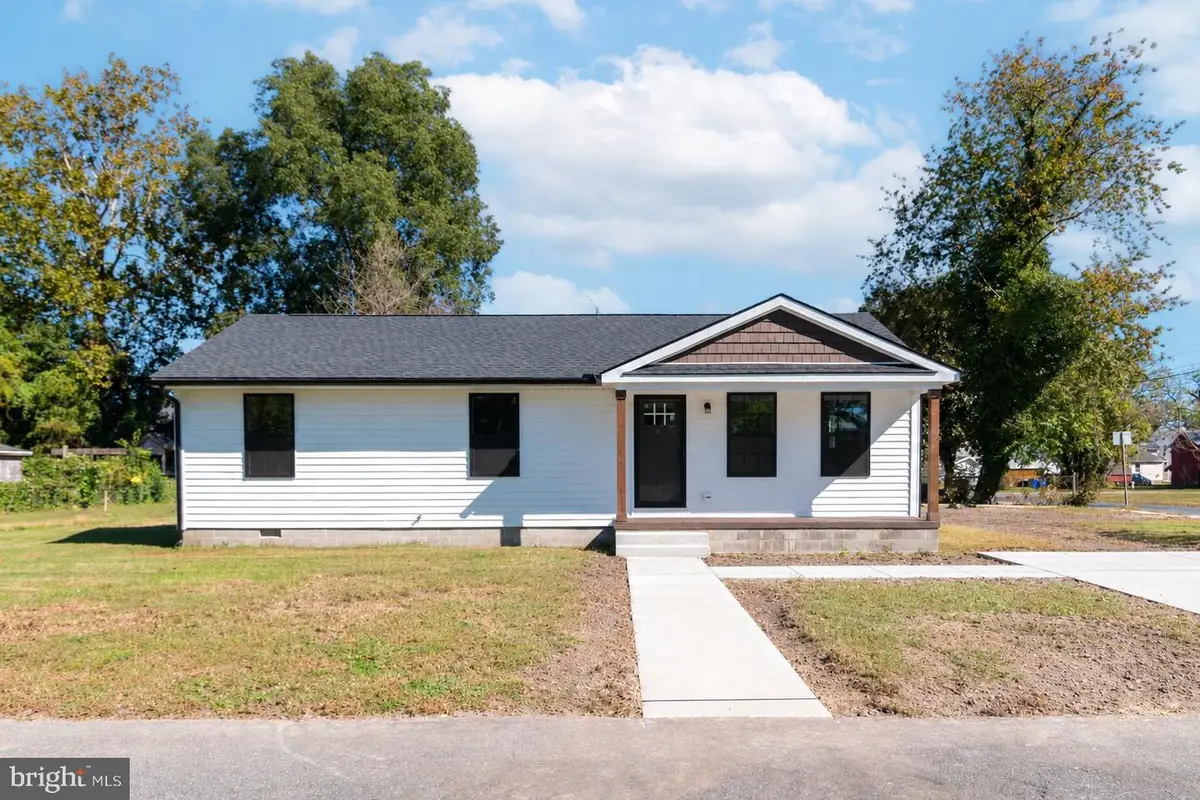 201 Cedar Ave, Seaford, DE 19973 - #1