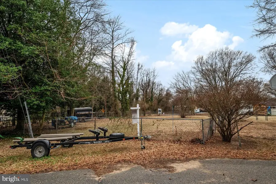 7616 Turnbrook Dr, Glen Burnie, MD 21060 - Image #2