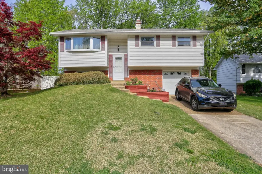 534 Crestpark Dr, Glen Burnie, MD 21061 - #3