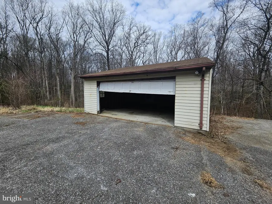 397 Charles Hall Dr, Millersville, MD 21108 - Image #3