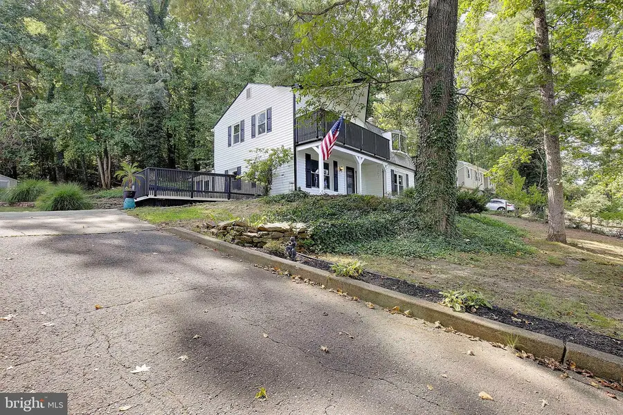 349 Arbutus Dr, Edgewater, MD 21037 - Image #3