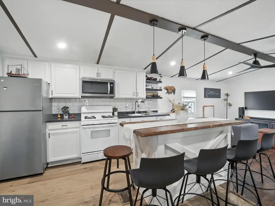 6 Patuxent Mobile Estate, Lothian, MD 20711 - Image #3