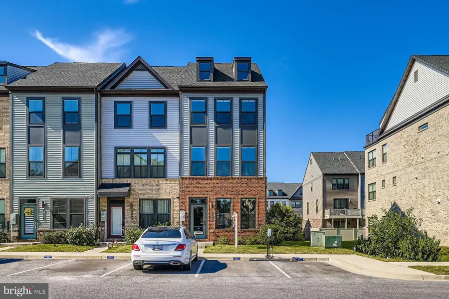 640 Chalcedony Ln, Glen Burnie, MD 21060 - Image #2