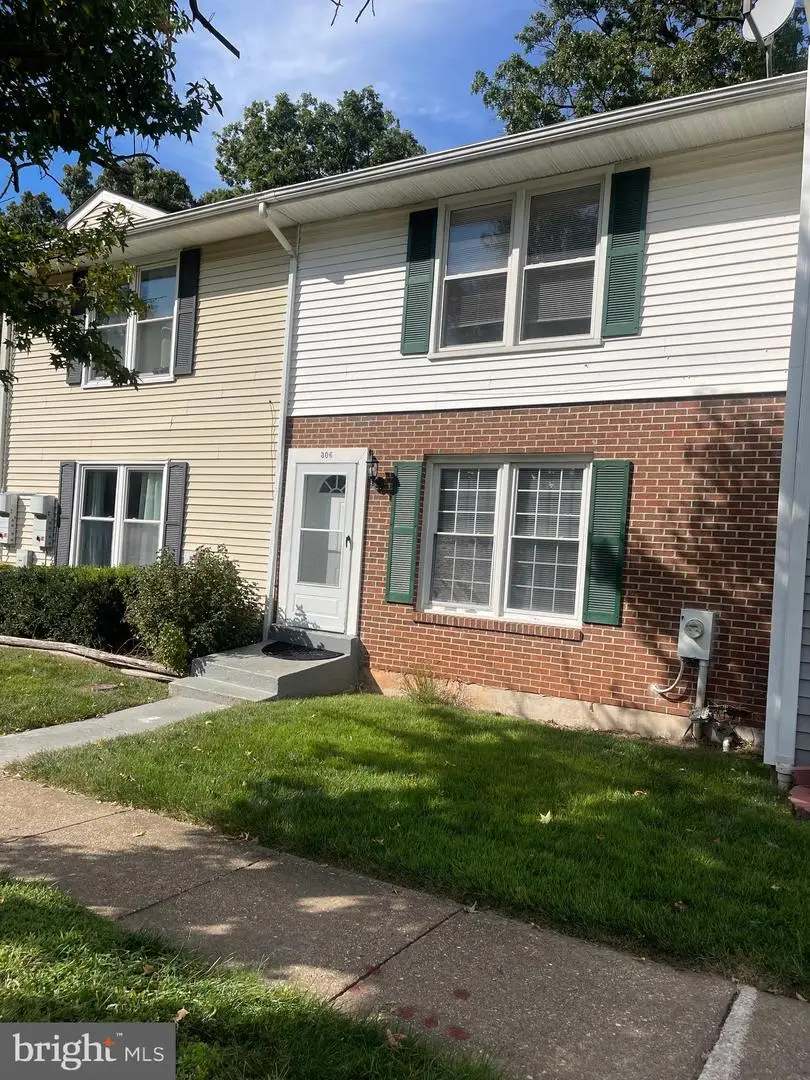 306 Woodleaf Ct, Glen Burnie, MD 21061 - Image #3