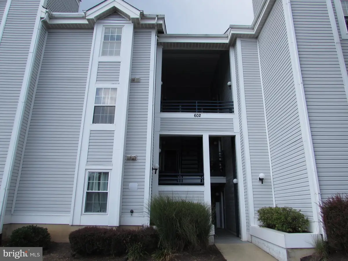 602 Moonglow Rd #304, Odenton, MD 21113 - Image #1