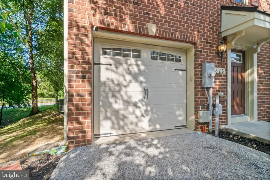 326 Eagles Ridge Way, Glen Burnie, MD 21061 - Image #2