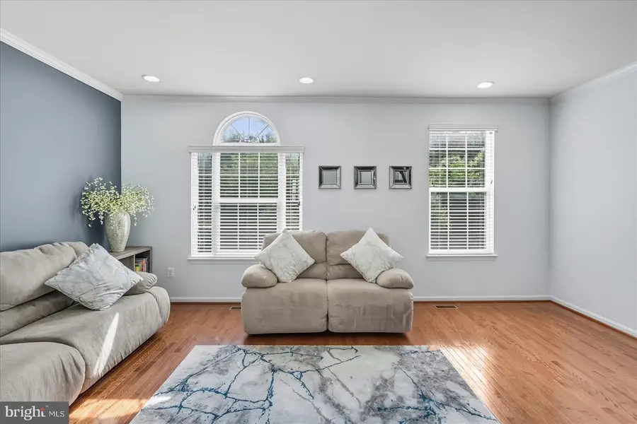 7926 Silver Oak Rd, Hanover, MD 21076 - Image #3