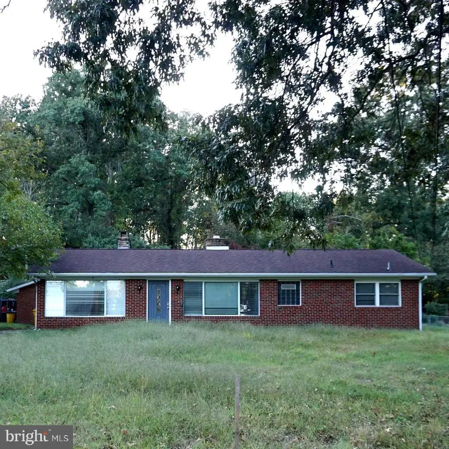 7948 Oak Rd, Pasadena, MD 21122 - Image #2