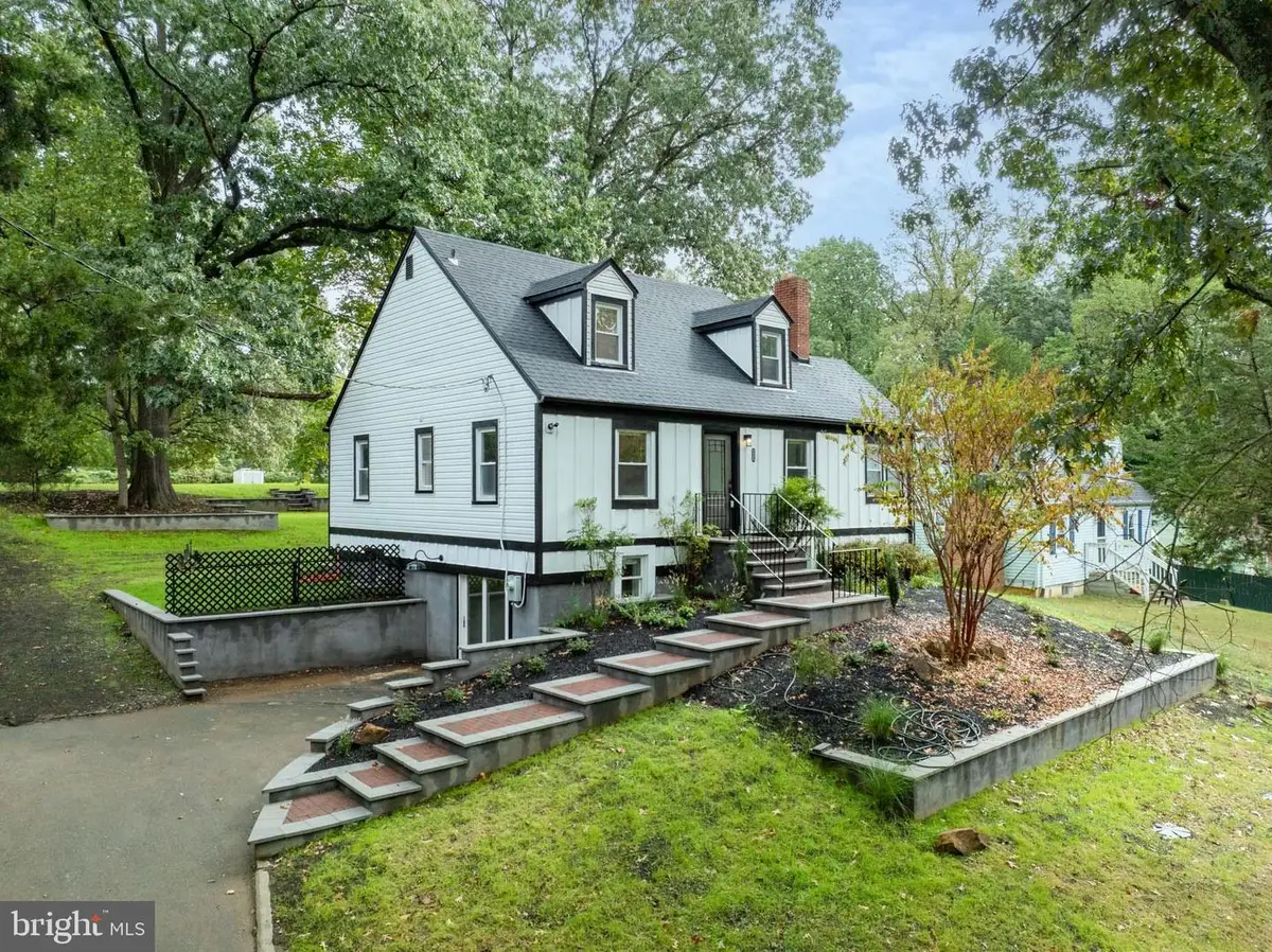 228 Dubois Rd, Annapolis, MD 21401 - Image #1