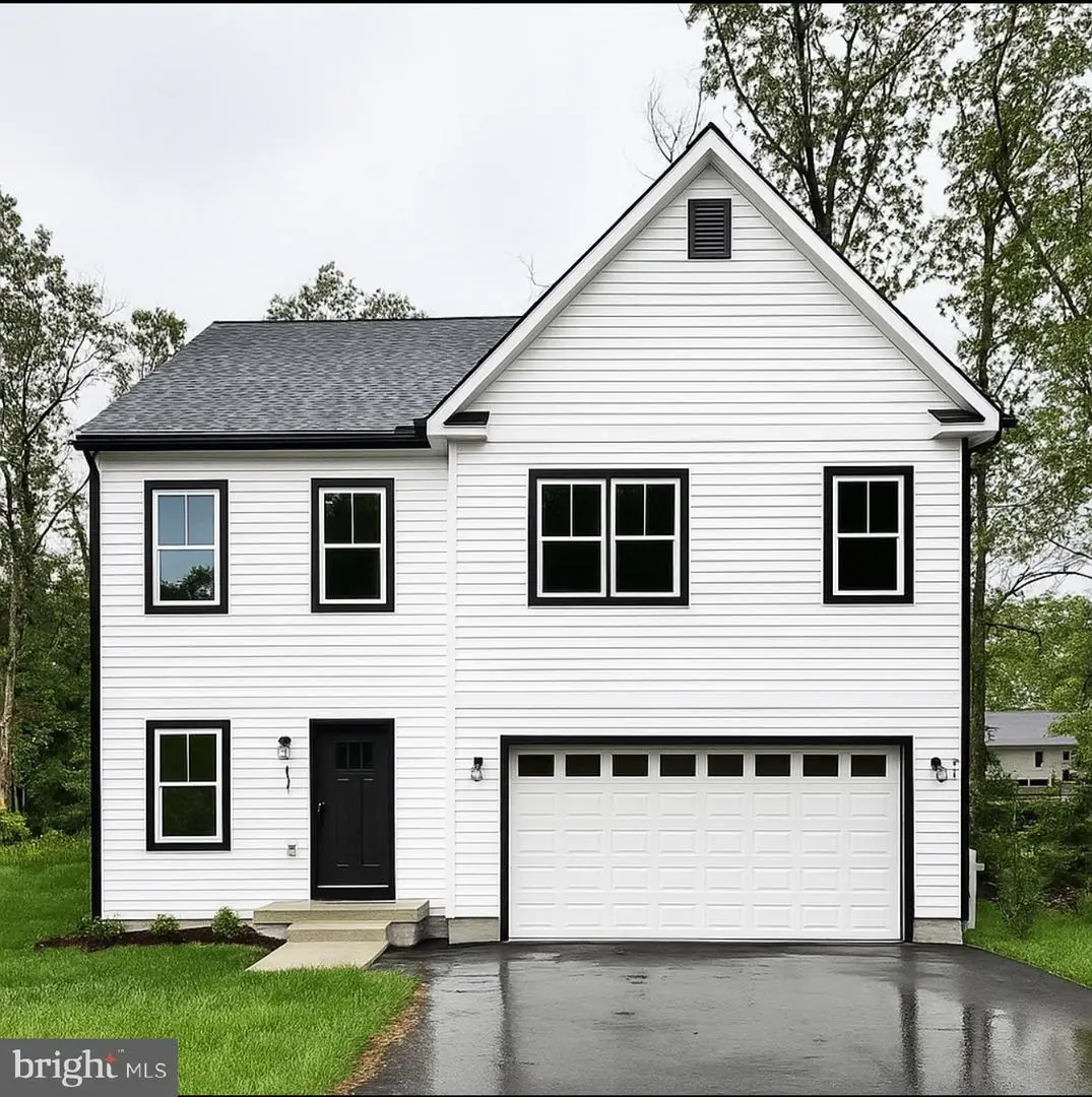 719 207th St, Pasadena, MD 21122 - Image #1