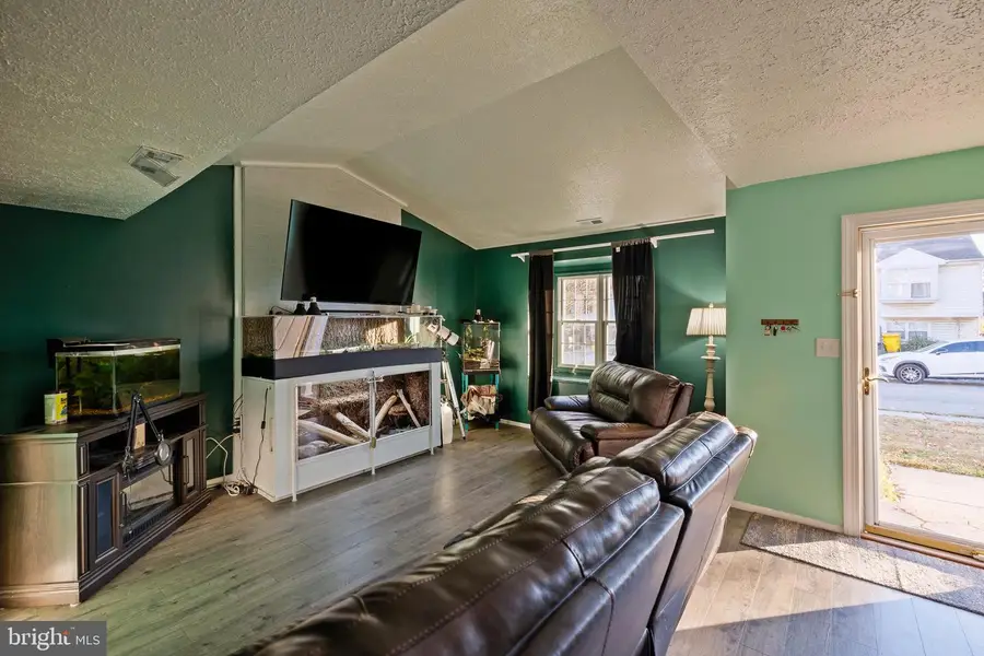 732 Winton Ave, Glen Burnie, MD 21061 - Image #3