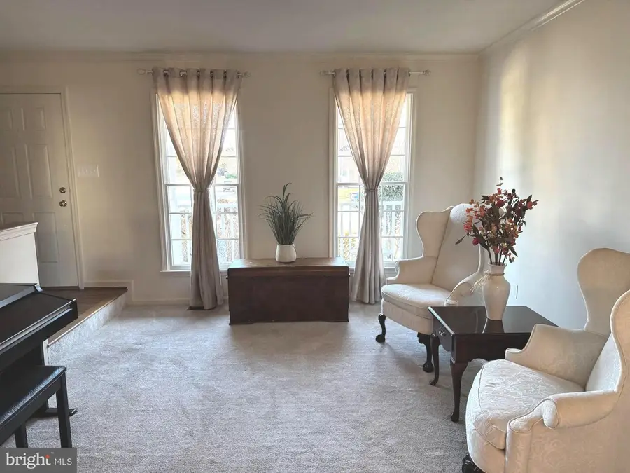 110 Bunker Hill Ln, Odenton, MD 21113 - Image #2