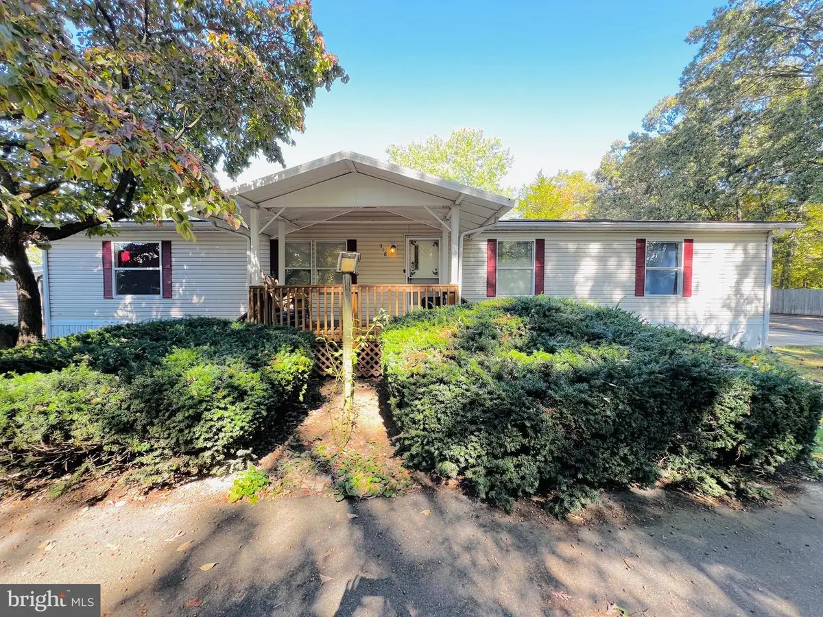 318 Ella Drive, Lothian, MD 20711 - Image #1