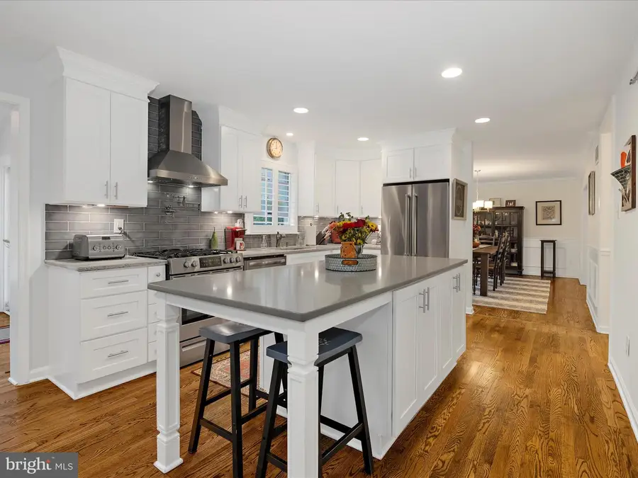 1868 Lynnfield Dr, Annapolis, MD 21401 - #2