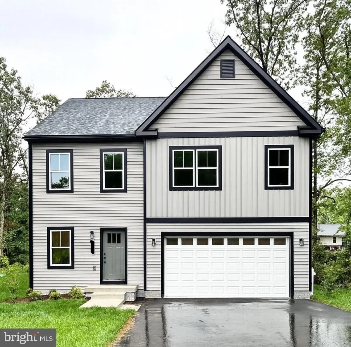 715 207th St, Pasadena, MD 21122 - Image #1