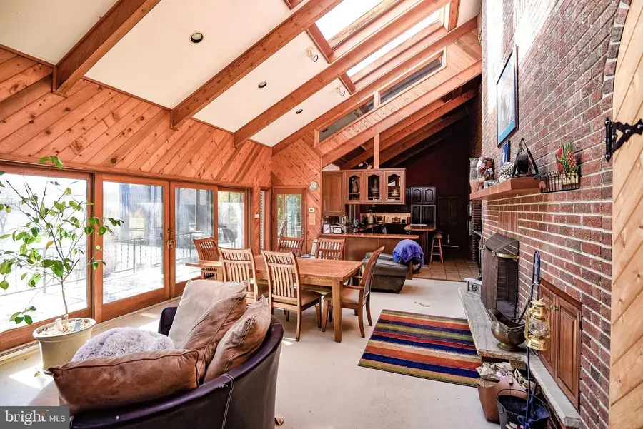 21 Treiber Ln, Harwood, MD 20776 - Image #2