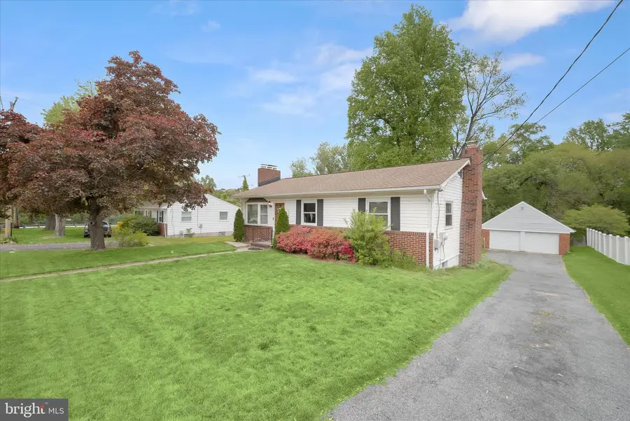 7403 Locust Dr, Hanover, MD 21076 - #2