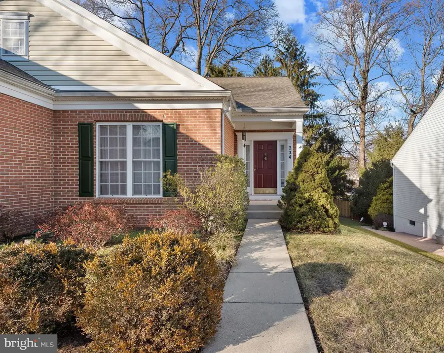 724 Darlow Dr, Annapolis, MD 21409 - Image #2