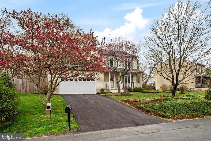 206 Armstrong Ln, Pasadena, MD 21122 - #2