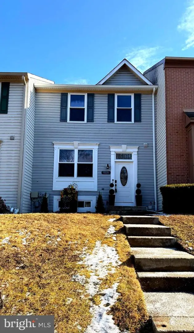 8221 Appalachian Dr, Pasadena, MD 21122 - Image #1