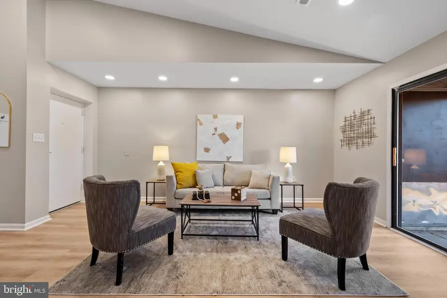 1102 Castle Harbour Way #3d, Glen Burnie, MD 21060 - Image #2