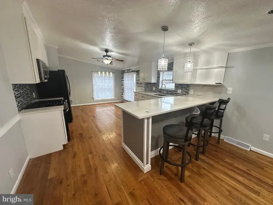 244 5th St, Lothian, MD 20711 - Image #3