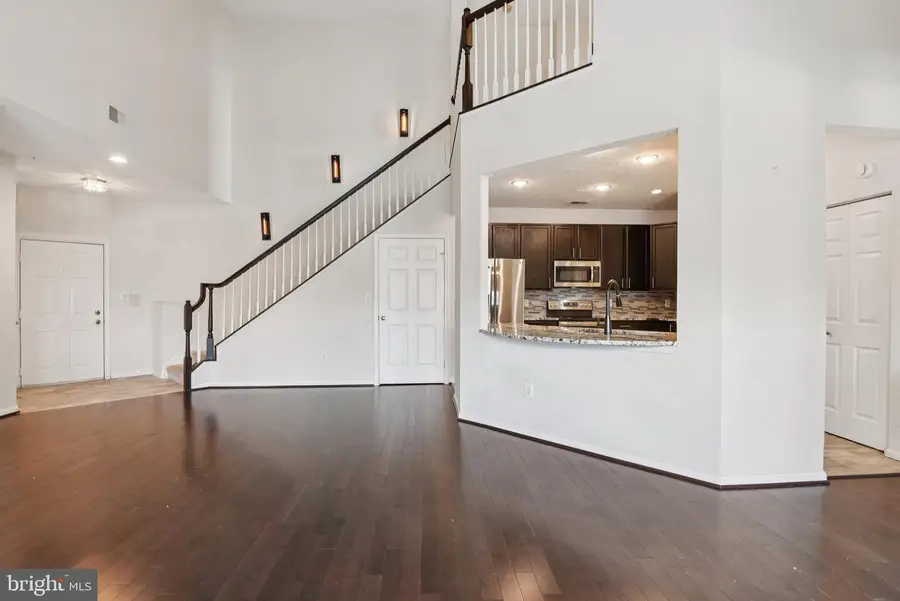 2506 Amber Orchard Ct W #302, Odenton, MD 21113 - Image #2