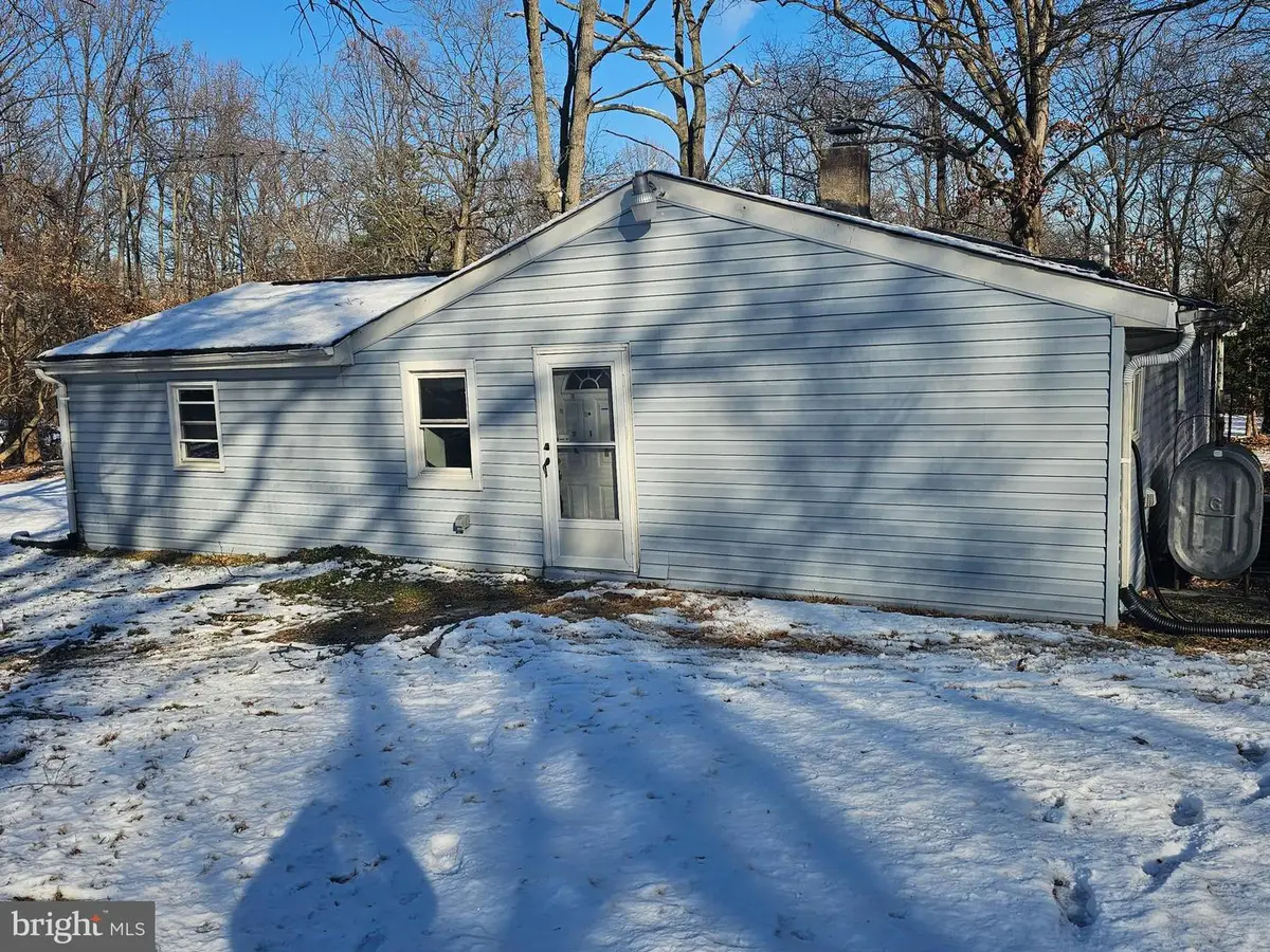 1915 Arundel Rd, Pasadena, MD 21122 - Image #1