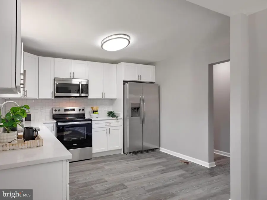 325 Beach Ave, Pasadena, MD 21122 - Image #3