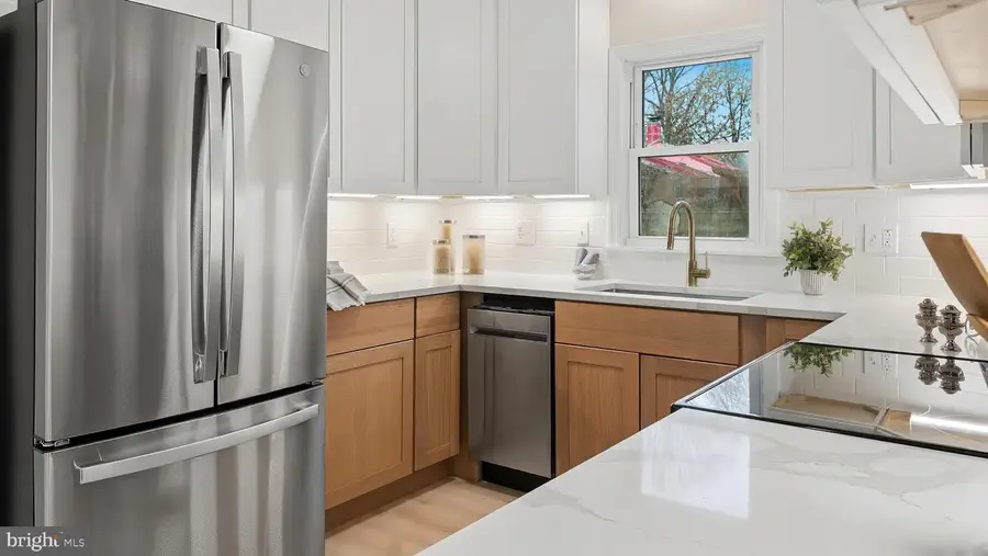 4937 Aspen St, Shady Side, MD 20764 - Image #2