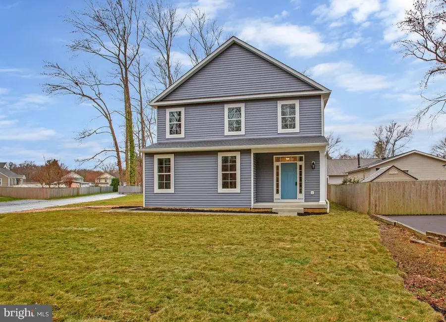 443 Birch Dr, Edgewater, MD 21037 - Image #2