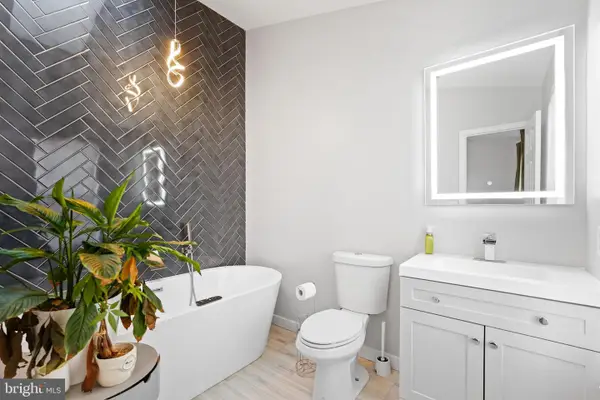 2429 Lizbec Ct, CROFTON, MD 21114