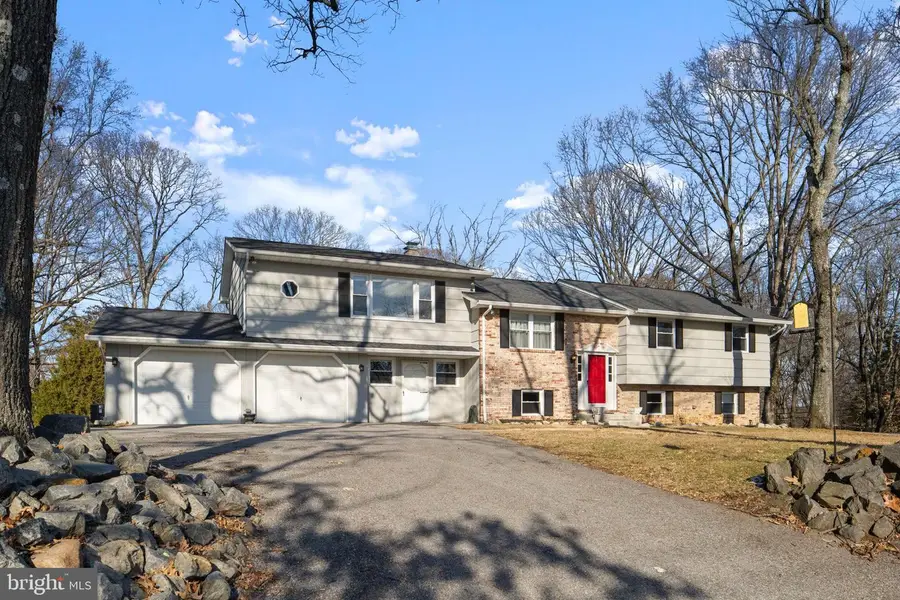 876 Shore Acres Rd, Arnold, MD 21012 - Image #2