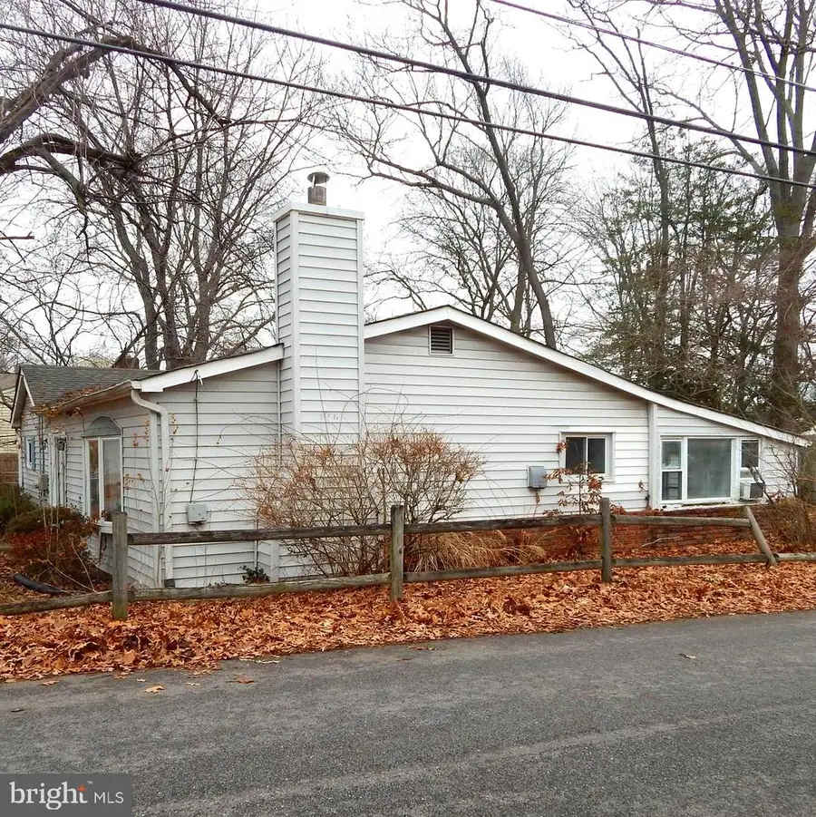 616 Severn Rd, Severna Park, MD 21146 - Image #2