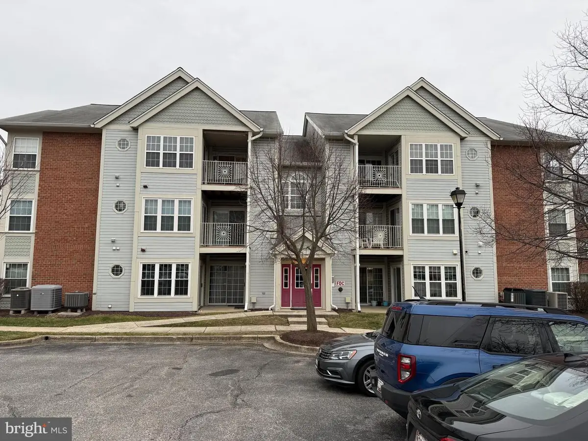312 Blue Water Ct #202, Glen Burnie, MD 21060 - Image #1