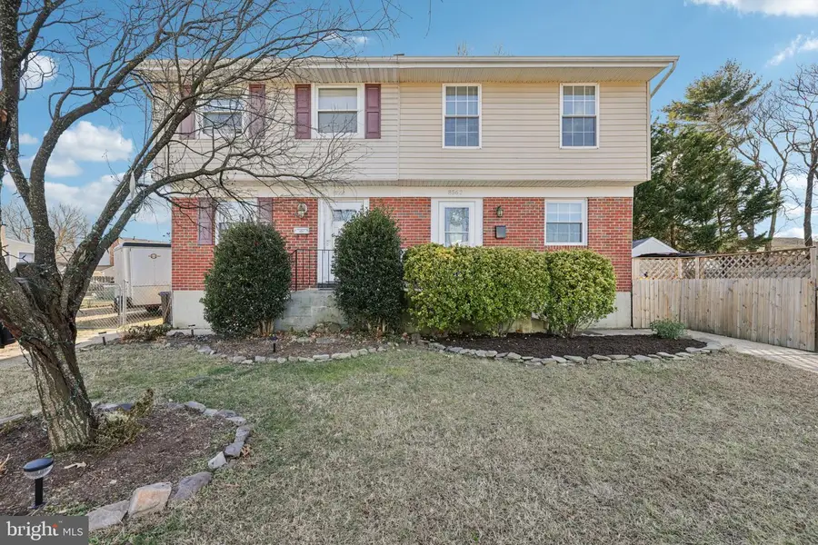 8562 Beacon Point Rd, Pasadena, MD 21122 - Image #2