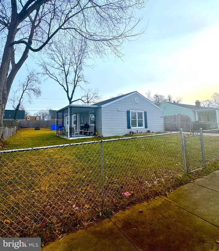 1046 Thomas Rd, Glen Burnie, MD 21060 - Image #2