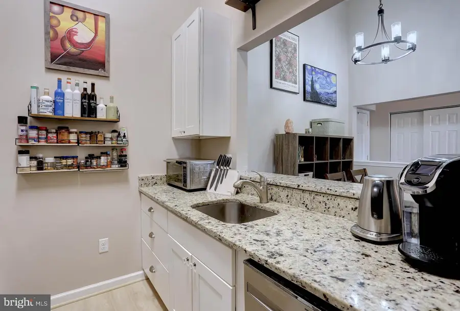 602 Moonglow Rd #302, Odenton, MD 21113 - Image #3