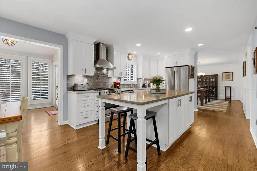 1868 Lynnfield Dr, Annapolis, MD 21401 - #2